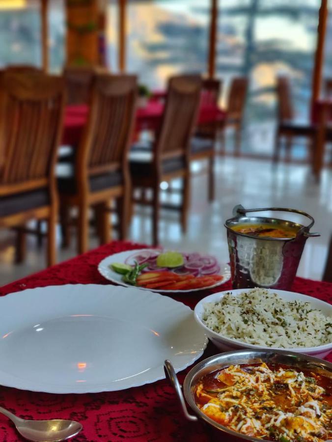Hotel Om Palace McLeod Ganj Εξωτερικό φωτογραφία
